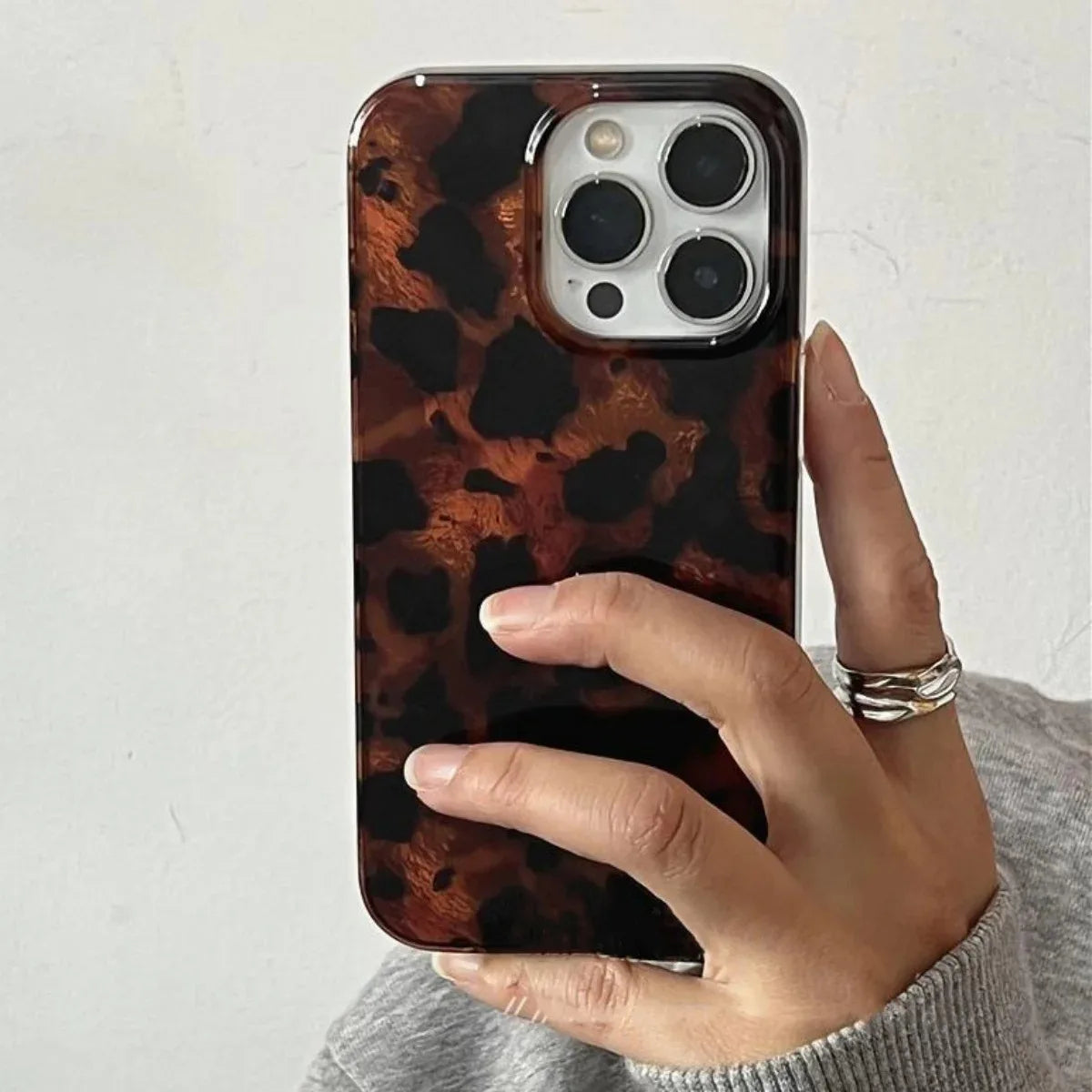 Retro Amber Texture Laser Phone Case For iPhone 17 16 Pro Max 15 14 13 12 11 XS XR 7 8 Plus 16E Stylish Leopard Print Soft Cover