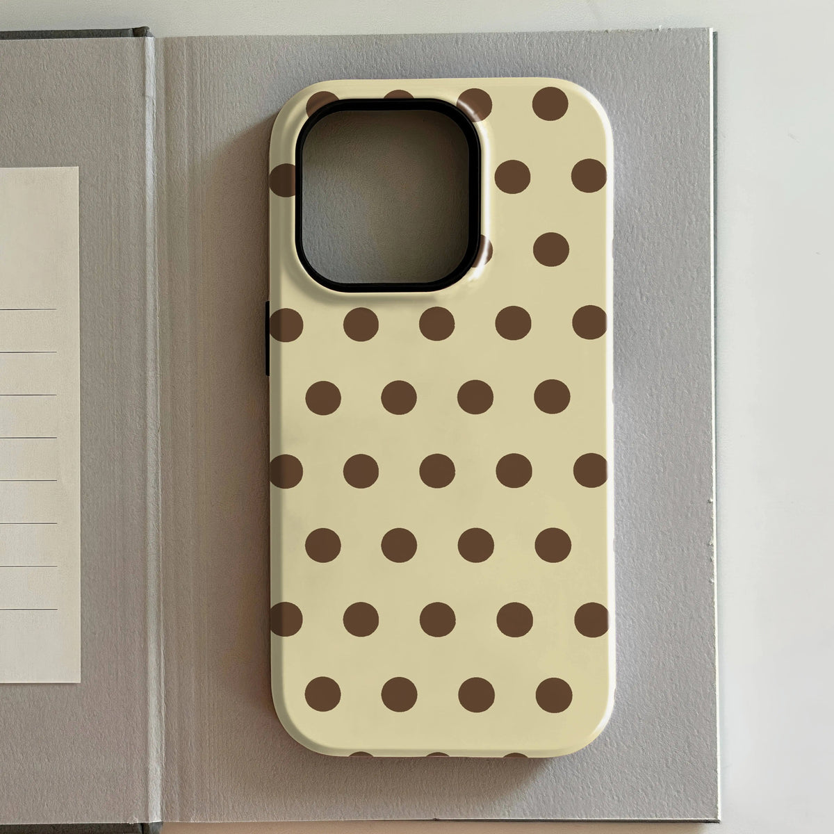 luxury Ins Berry Dot Hot Phone Case for iPhone 17 16 15 14 13 12 11 X XS XR XSMAX 7 8 Air Pro Max Plus Luxury Double-layer Cover