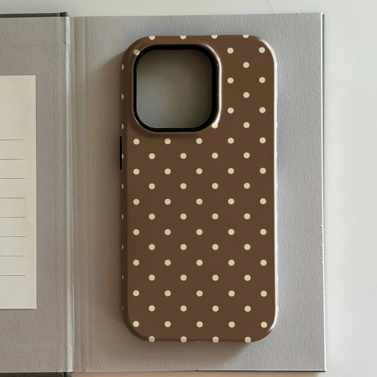 luxury Ins Berry Dot Hot Phone Case for iPhone 17 16 15 14 13 12 11 X XS XR XSMAX 7 8 Air Pro Max Plus Luxury Double-layer Cover