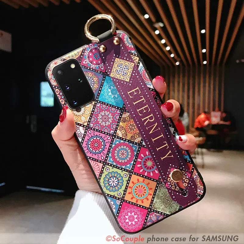 Wrist Strap Case For Samsung S25 Plus Ultra S24 FE A06 17 07 16 36 26 56 15 25 35 55 Vintage Flower Soft Phone Holder Case Cover