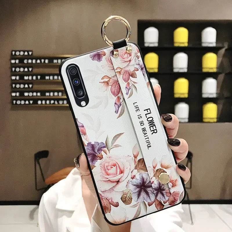 Wrist Strap Case For Samsung S25 Plus Ultra S24 FE A06 17 07 16 36 26 56 15 25 35 55 Vintage Flower Soft Phone Holder Case Cover